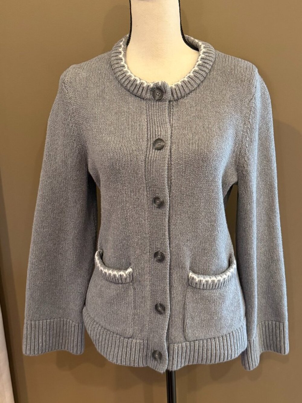 Ann Taylor LOFT Gray Patch Pocket Cardigan Soft Cozy Cottagecore, Size M/L